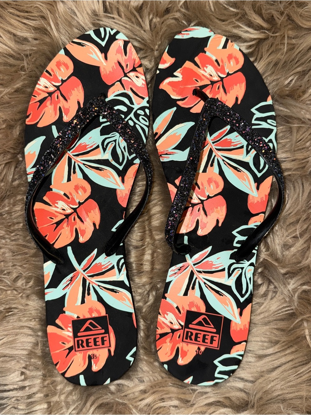 Reef Black sparkly straps, Sz 10 stargazer print, tropical